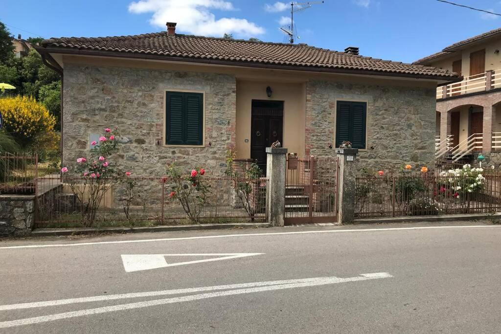 Villetta Indipendente Con Giardino Campiglia d'Orcia Экстерьер фото